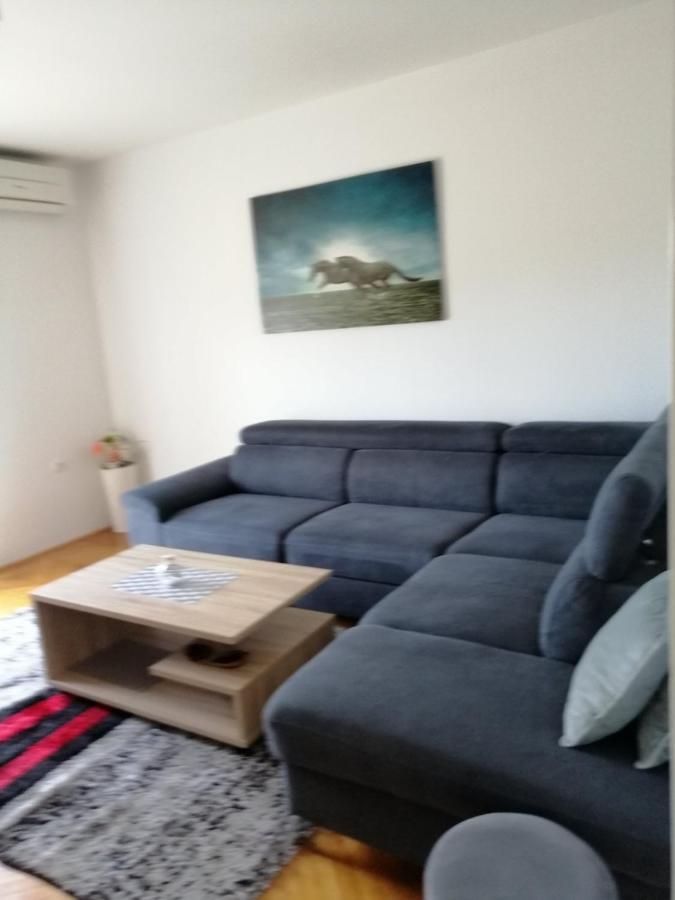 Ferienwohnung Tamy Pula Exterior foto